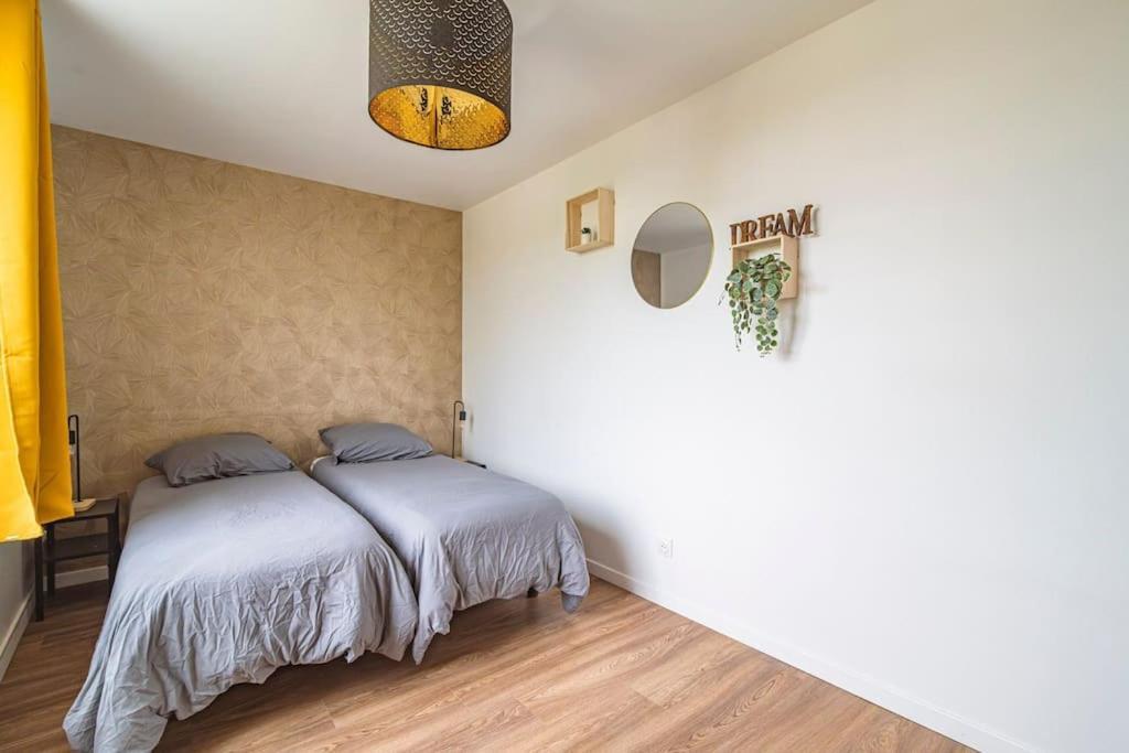 "Le Chaleureux" Appartement Pour 4 Personnes Isles-sur-Suippe Екстериор снимка