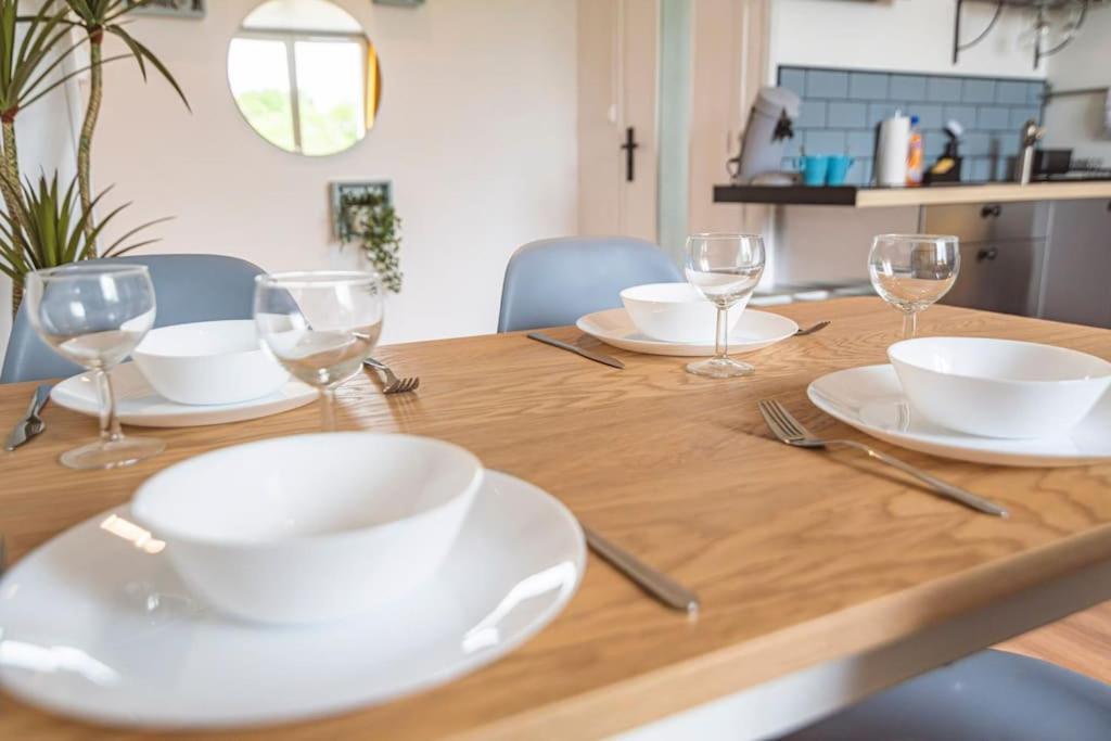"Le Chaleureux" Appartement Pour 4 Personnes Isles-sur-Suippe Екстериор снимка